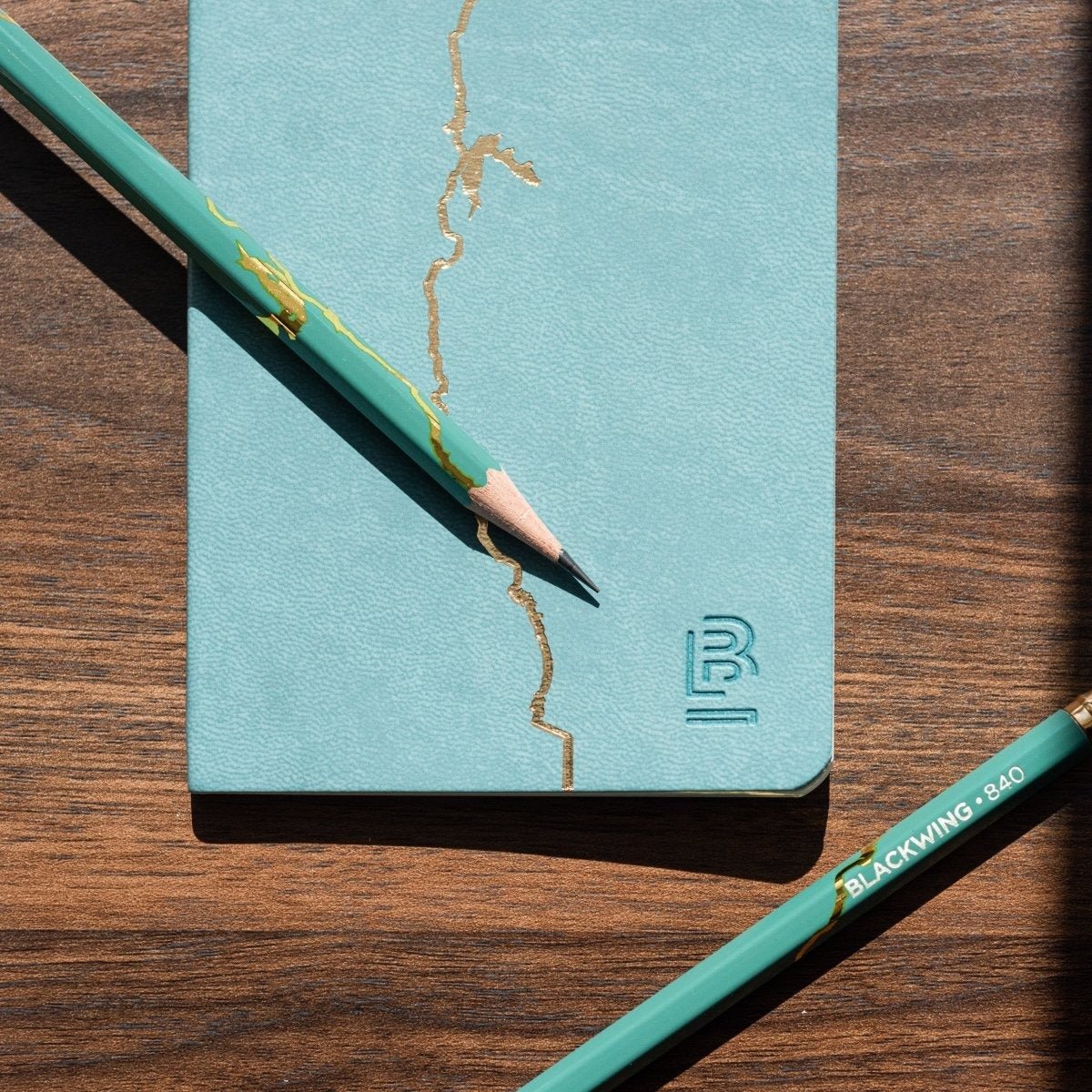 Blackwing Volume 840 Clutch Notebook (Set of 3)