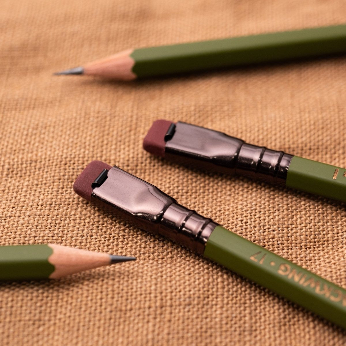Blackwing Volume 17 (Set of 12)